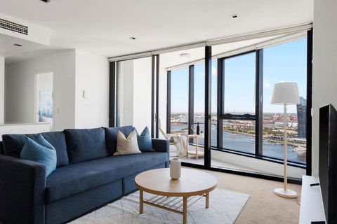 A 2BR Apt With Amazing Harbor Views FREE Parking - QLD Tourism 4