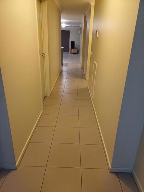A Beautiful And Spacious Home - QLD Tourism 0