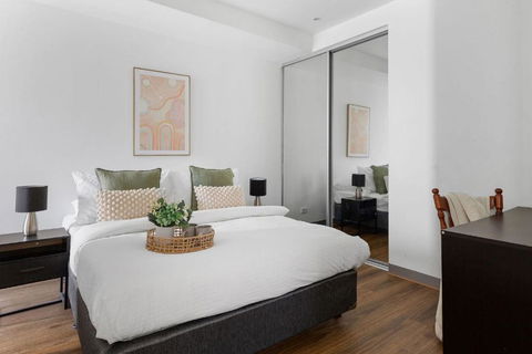 A Chic 2BR Apt Near Melbourne Uni FREE Parking - QLD Tourism 3