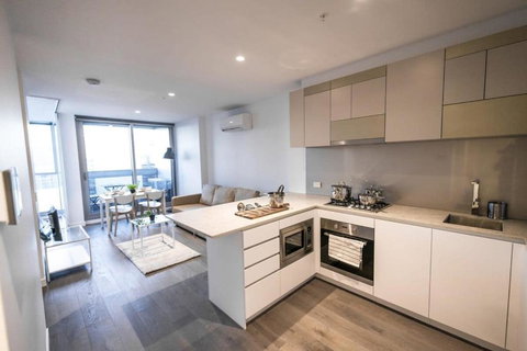 A Chic 2BR CBD Apartment Near Southern Cross - Queensland Tourism 0