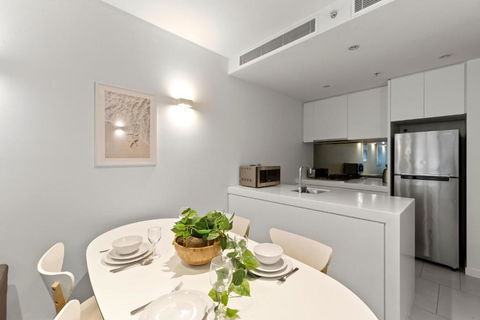 A Chic & Comfy 2BR Apt Near Federation Square - QLD Tourism 2