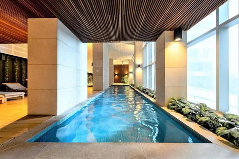 A Chic & Lovely 2BR Apt CBD With City Views - QLD Tourism 2