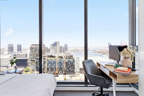 A Cozy 2BR Apt With Harbour Views And FREE Parking - Queensland Tourism 0