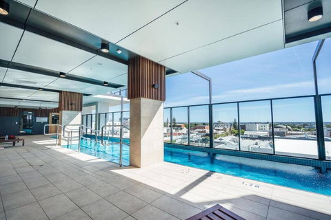 A Cut Above The West 3BR Staycation Pool Gym - Queensland Tourism 4