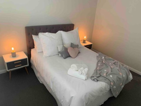 A Prince On Clinton - Queensland Tourism 3