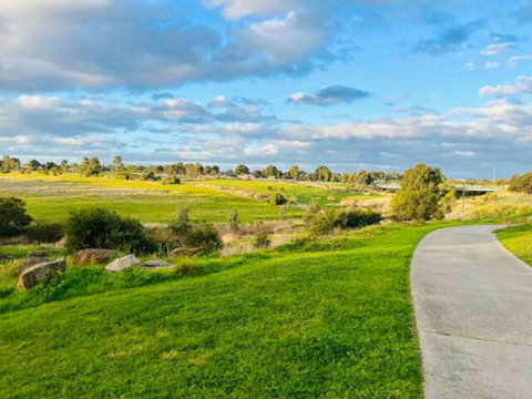 A Spacious Vacation Home Nearby Melbourne Airport - Queensland Tourism 0