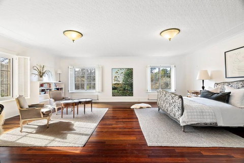 A Very Georgian Stay - Queensland Tourism 2