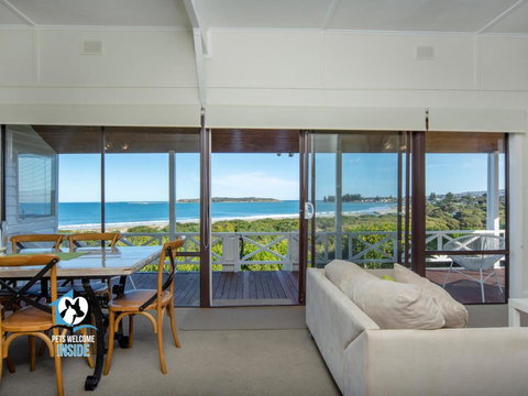 Absolute Beachfront 3BR 2BA Home W/ Beach Track - Queensland Tourism 1