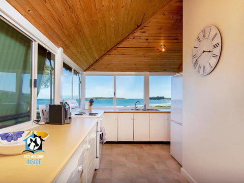 Absolute Beachfront 3BR 2BA Home W/ Beach Track - Queensland Tourism 4