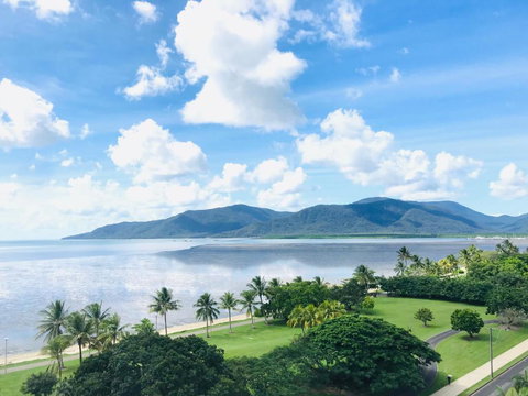 Acacia Court Hotel - Queensland Tourism 3