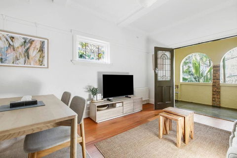 Acland Art Deco - Coastal Chic By St Kilda Beach - Queensland Tourism 4