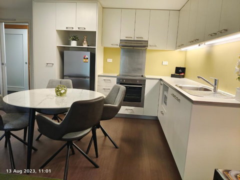 Adelaide City Loft - Queensland Tourism 3