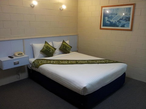 Admiral Nelson Motor Inn - Queensland Tourism 4