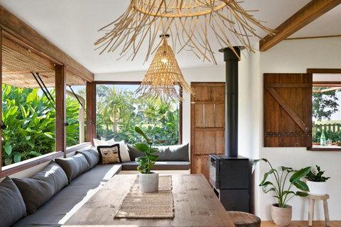 Adora Villa - Queensland Tourism 2