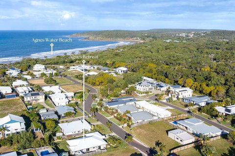 Agnes Retreat - 4 BR - 2 Min Walk To Beach - Queensland Tourism 3