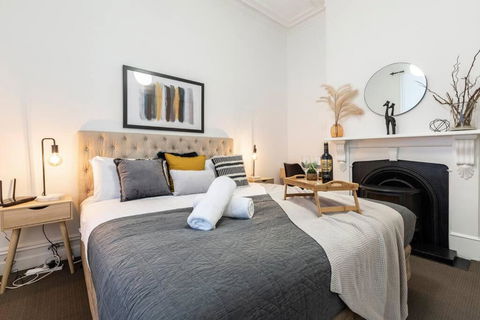 A Carlton Classic - Quaint Inner-City Getaway - QLD Tourism 1