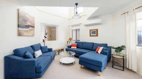 Absolute Oceanfront Portovenere - Queensland Tourism 2