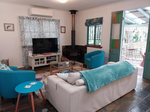 Alba The Scots Cottage Walk Every Where - Queensland Tourism 4