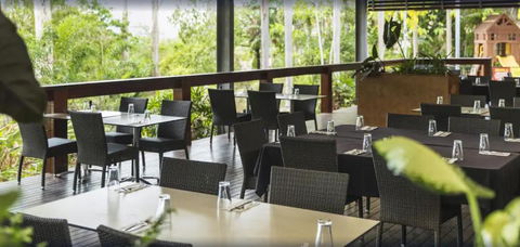 Albatross Bay Resort - Queensland Tourism 3