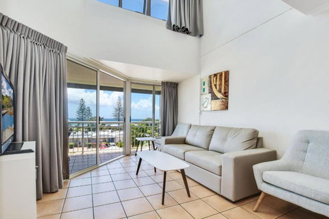 ALEX BEACH RESORT-317/428 - Queensland Tourism 1