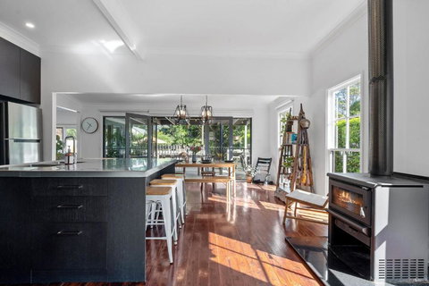 Alfie Your Stay Right In The Heart Of Berry - Queensland Tourism 1