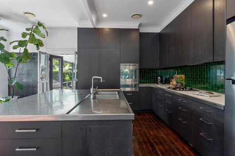 Alfie Your Stay Right In The Heart Of Berry - Queensland Tourism 4