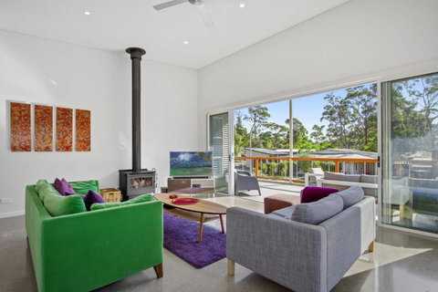 Allawah Beach House - Queensland Tourism 2