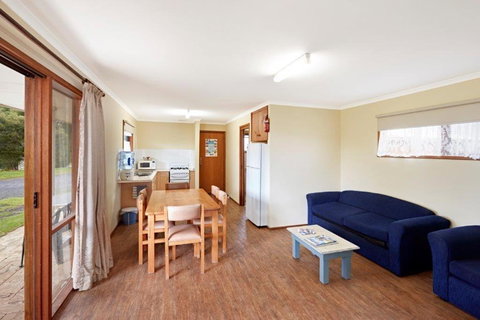 Allestree Holiday Units - Queensland Tourism 3