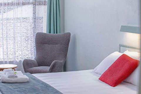 Alluna Motel - Queensland Tourism 3