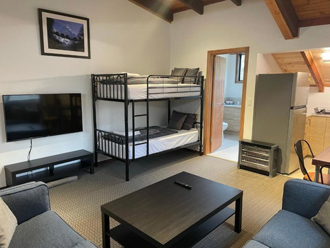 Alpine Retreat Mt Buller - Queensland Tourism 3