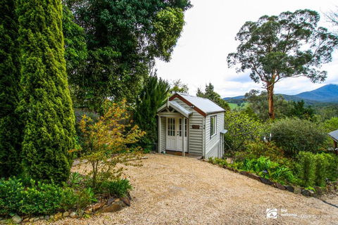 Alsace - Healesville - Queensland Tourism 2