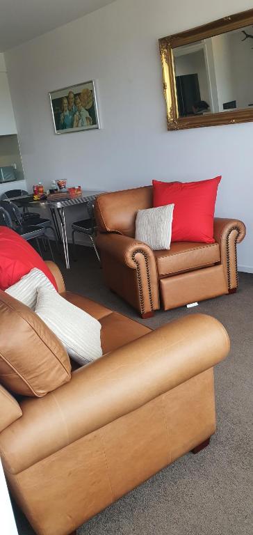 Alt 18 - Queensland Tourism 1