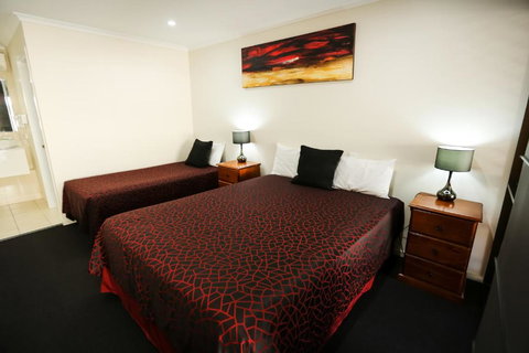 Amber Lodge Motel - Queensland Tourism 0