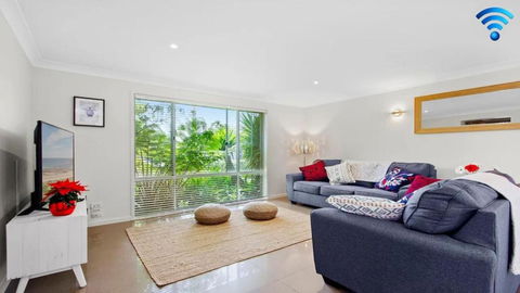 Amersham - Queensland Tourism 0