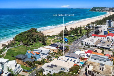 An Oasis By The Beach With Ocean Views Daybed BBQ - Queensland Tourism 2