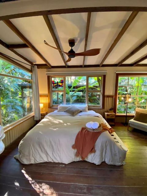 Ananda Eco House - Eco Rainforest Retreat - Queensland Tourism 4