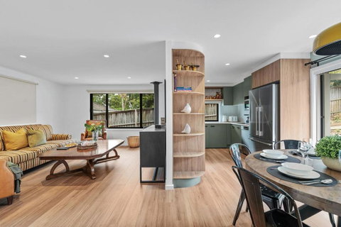 Ankers At Mollymook - Queensland Tourism 2