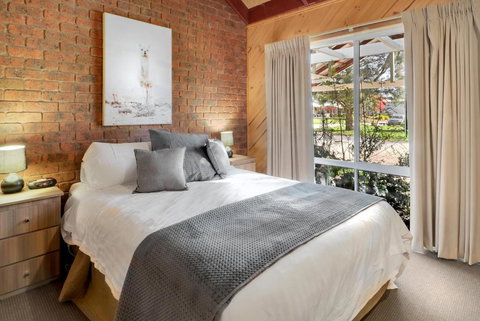 All Seasons Mansfield - Queensland Tourism 2