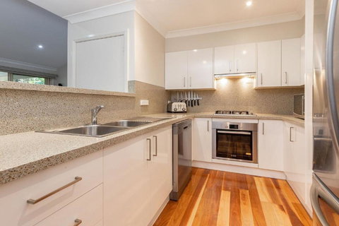 Allawah At Smiths Lake - Queensland Tourism 3