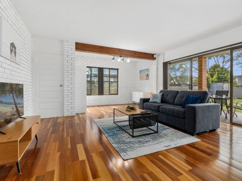 Ammos By Experience Jervis Bay - Queensland Tourism 3