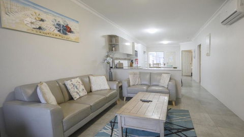 Apartment 5 - The Meridian - Queensland Tourism 3
