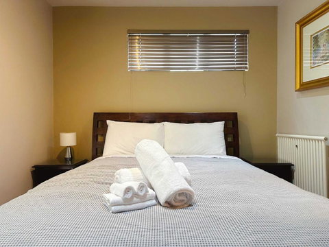 Apartment On Star Unit 1 - Queensland Tourism 4