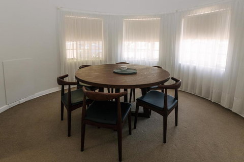 Apartments On Morrow - Queensland Tourism 4