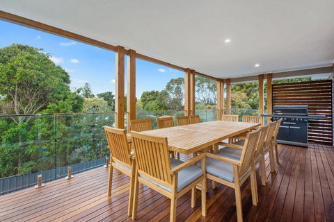 Apollo Grand - Queensland Tourism 4