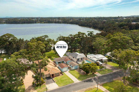 Aqua By Experience Jervis Bay - Queensland Tourism 0