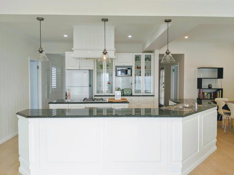 Araluen Motor Lodge - Queensland Tourism 2