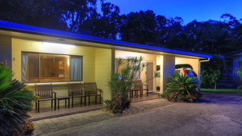 Arcadia Palms 1 - QLD Tourism 0