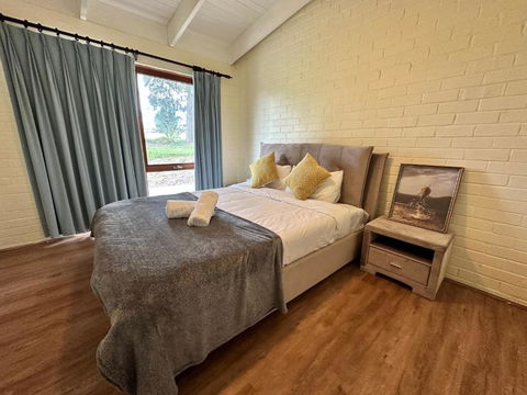 Arcadia Stunning Manor Tennis & Pool & Hottub - Queensland Tourism 4