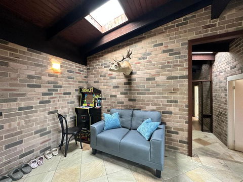 Arcadia Stunning Manor Tennis & Pool & Hottub - Queensland Tourism 3
