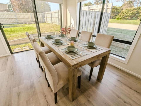 Arina On Lakes - QLD Tourism 3